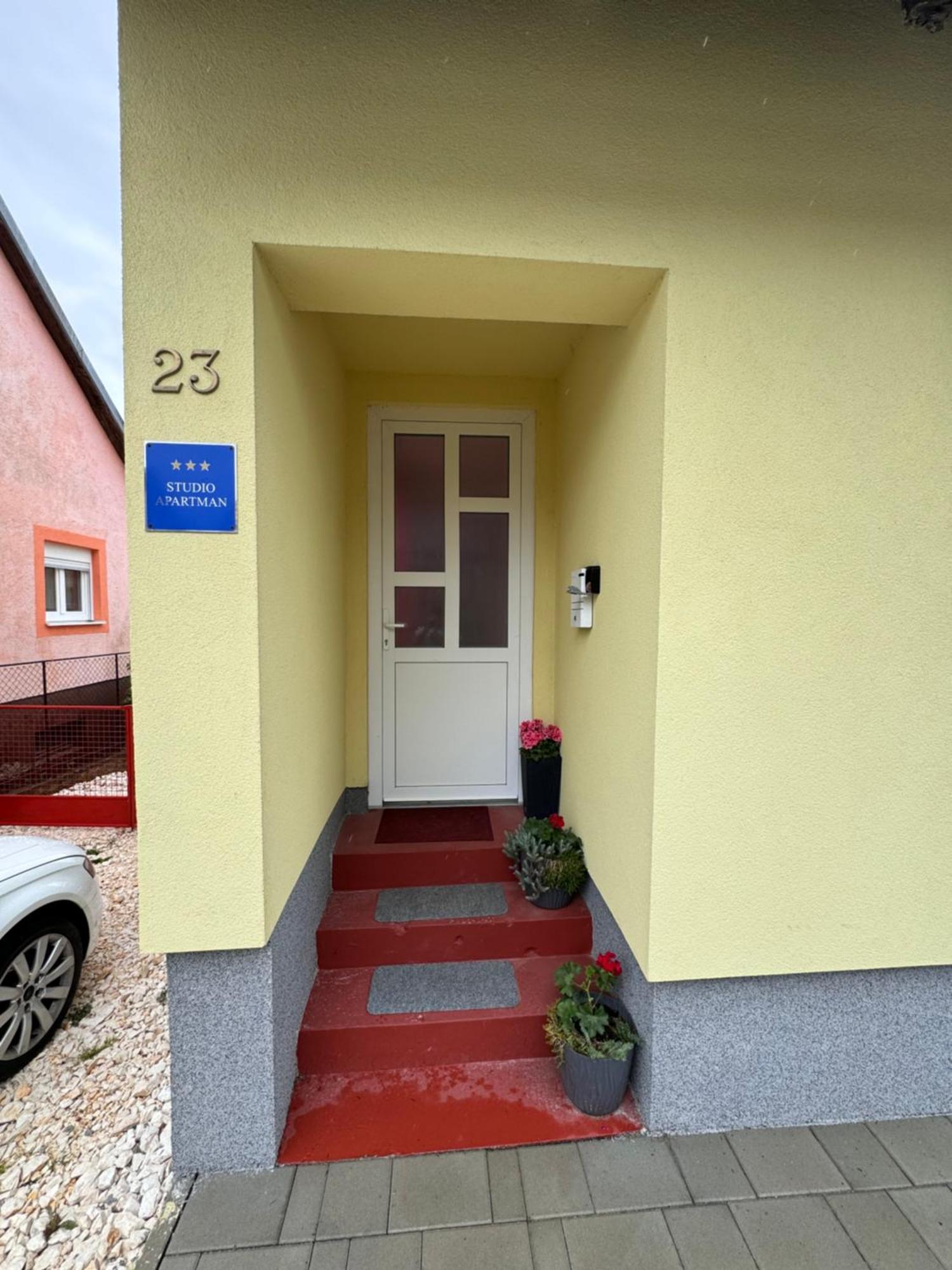 Apartman Josip Gospić Exterior foto