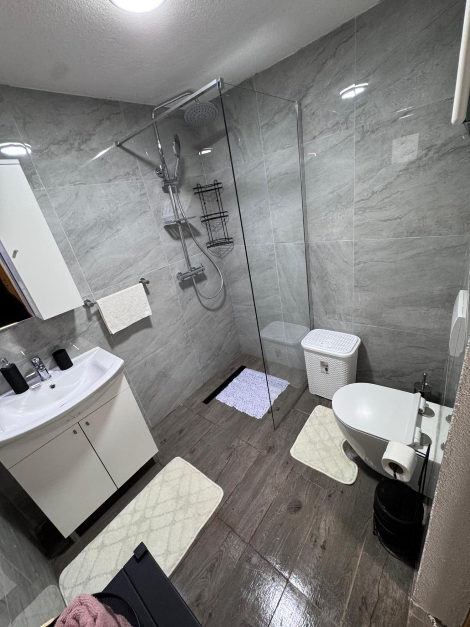 Apartman Josip Gospić Exterior foto